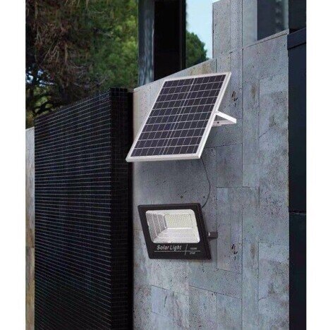 Proiector LED  cu panou solar si telecomanda IP66 100w