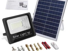 Proiector LED  cu panou solar si telecomanda IP66 100w